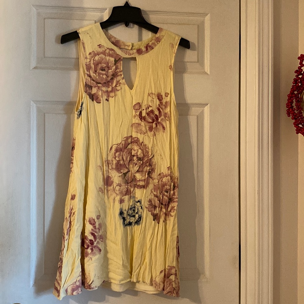Cute dress!